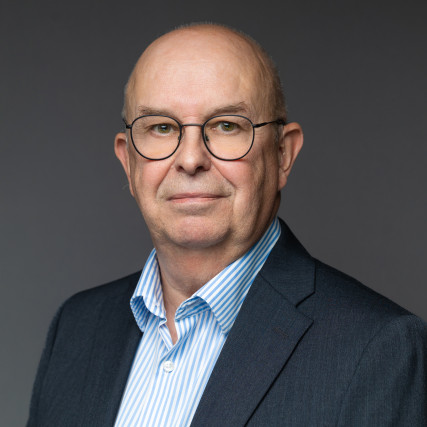 Colin Iles Headshot