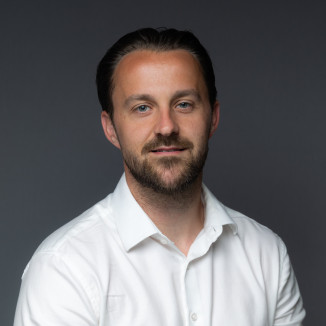 Daniel Chessher Headshot